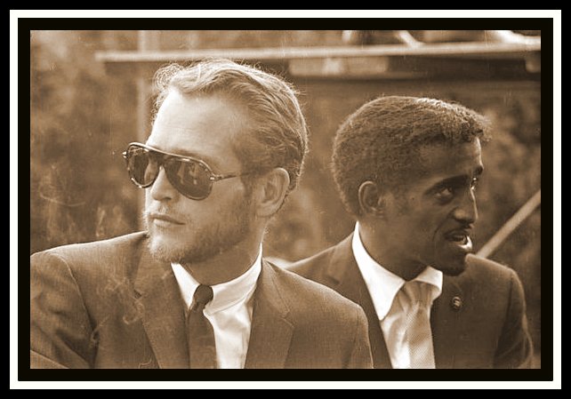Paul Newman and Sammy Davis, Jr at the March